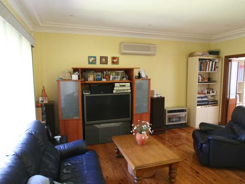 19 Doonkuna Street, Beverly Hills NSW 2209