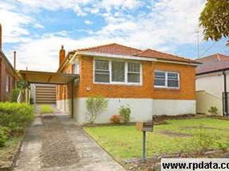 17 Carrisbrook Avenue, Bexley North NSW 2207