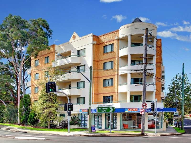 238 Slade Road, Bexley North NSW 2207