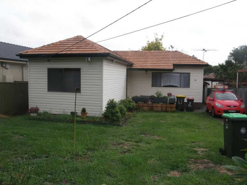 41 Eva Street, Roselands NSW 2196