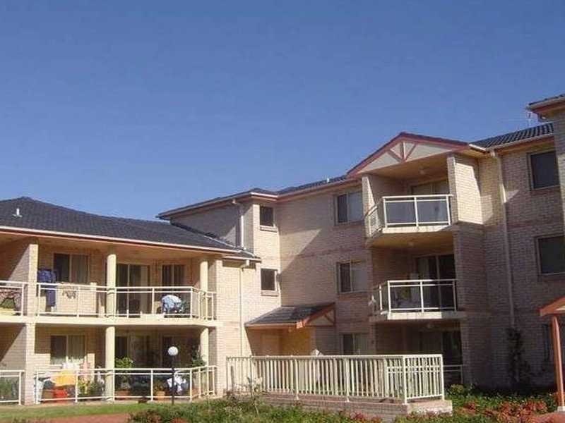 13/1 Hillview Street, Roselands NSW 2196