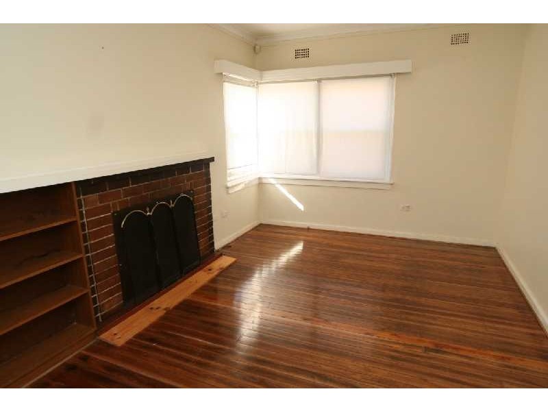 10 Earls Avenue, Narwee NSW 2209