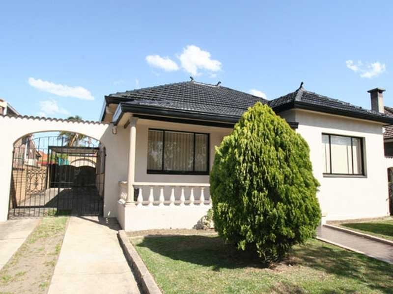 8 Waratah Street, North Strathfield NSW 2137