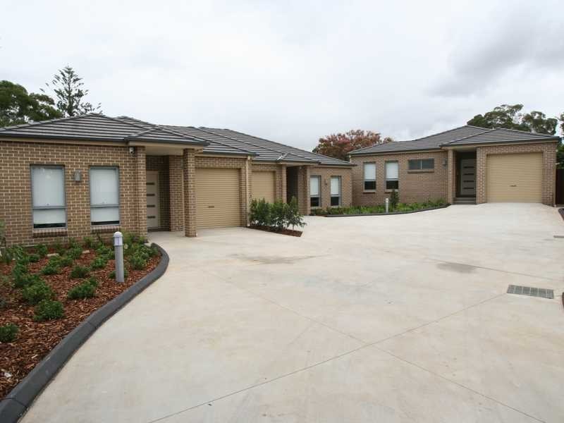 14 Marsden Crescent, Peakhurst NSW 2210