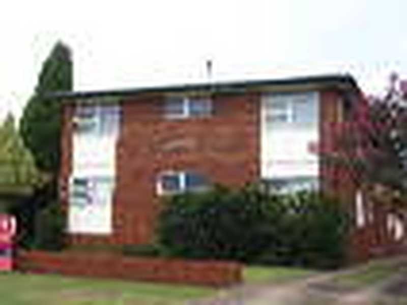 1/10 Dunkirk Avenue, Kingsgrove NSW 2208