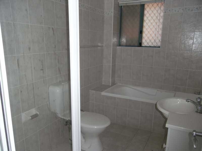 2/22-24 Sarsfield Circuit, Bexley North NSW 2207