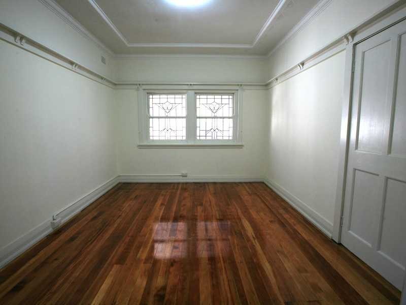 2 Kingsgrove Avenue, Kingsgrove NSW 2208