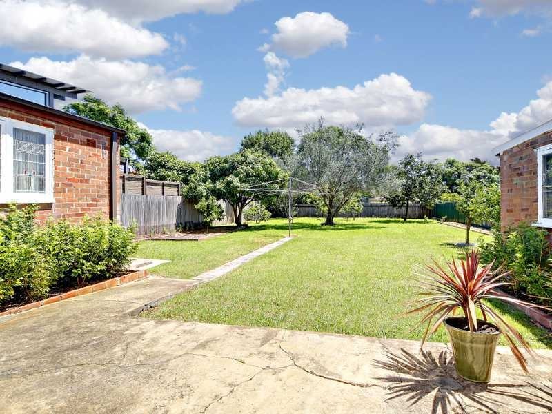 273 Forest Road, Bexley NSW 2207