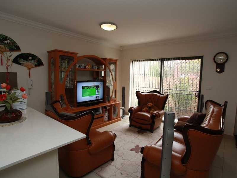 2/93-95 Clissold Parade, Campsie NSW 2194