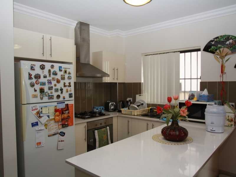 2/93-95 Clissold Parade, Campsie NSW 2194