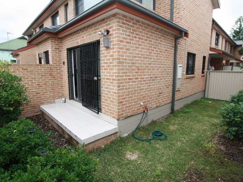 2/93-95 Clissold Parade, Campsie NSW 2194