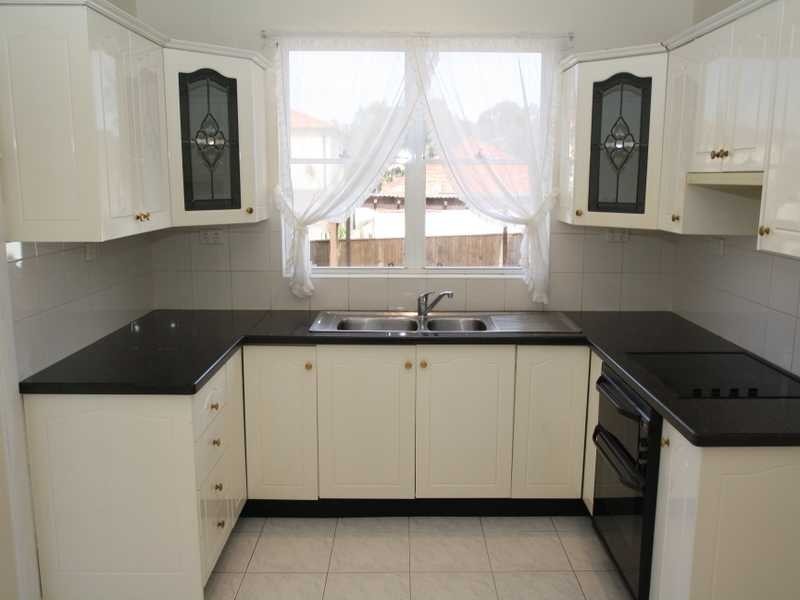 14 Berring Avenue, Roselands NSW 2196