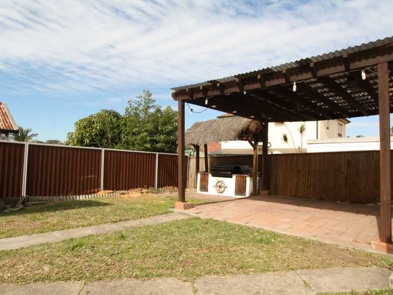 14 Berring Avenue, Roselands NSW 2196