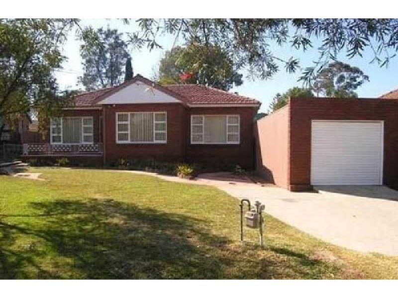 2 Carol Crescent, Roselands NSW 2196