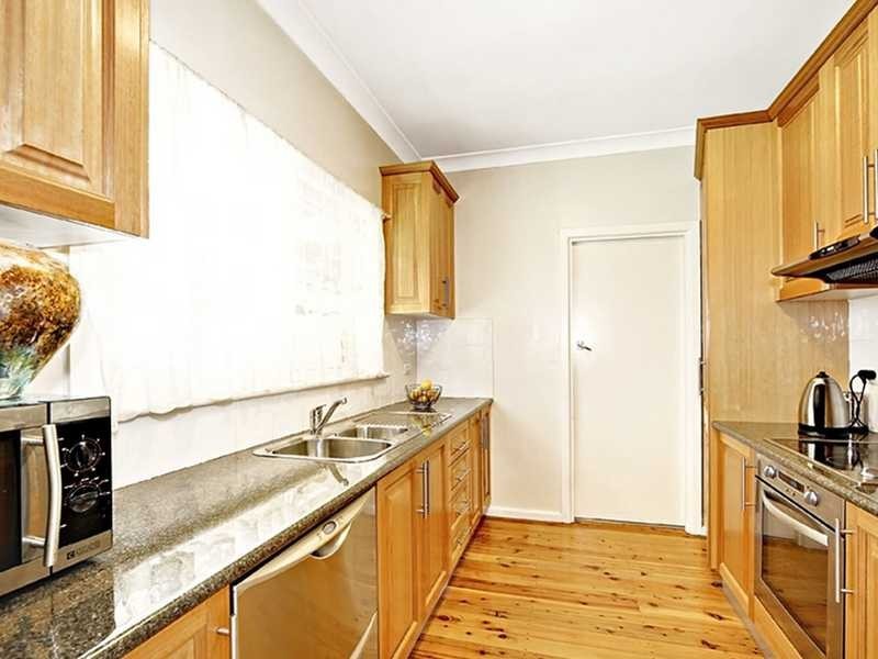 2 Carol Crescent, Roselands NSW 2196