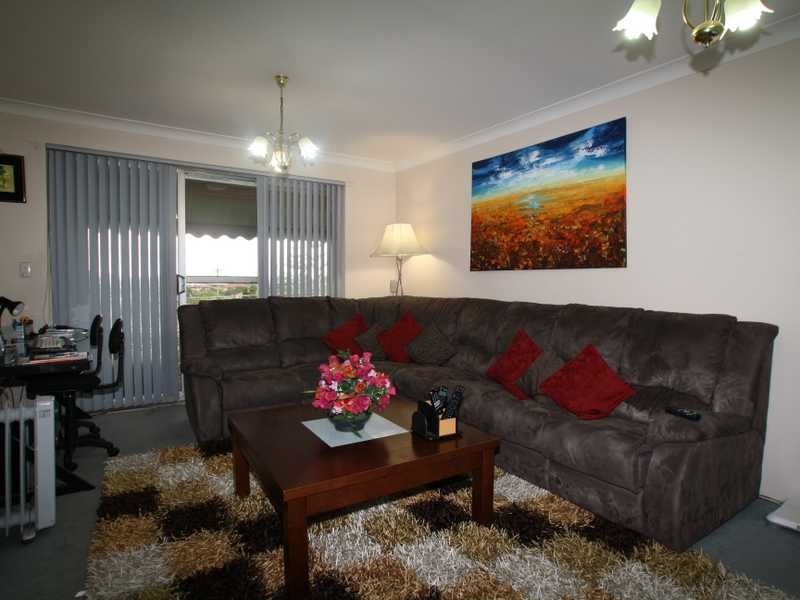 4/104 Leylands Parade, Belmore NSW 2192