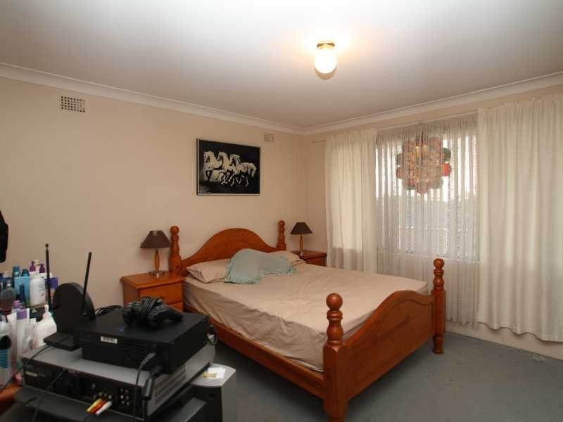 4/104 Leylands Parade, Belmore NSW 2192