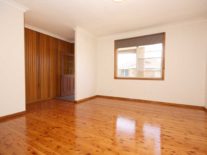 6 Regent Street, Bexley NSW 2207