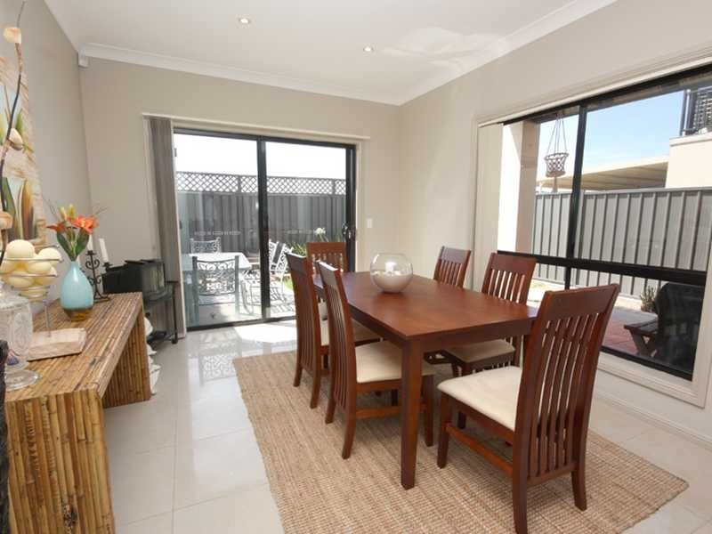 20 John Marie Place, Roselands NSW 2196