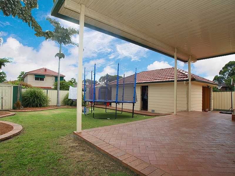 31 Junee Crescent, Kingsgrove NSW 2208