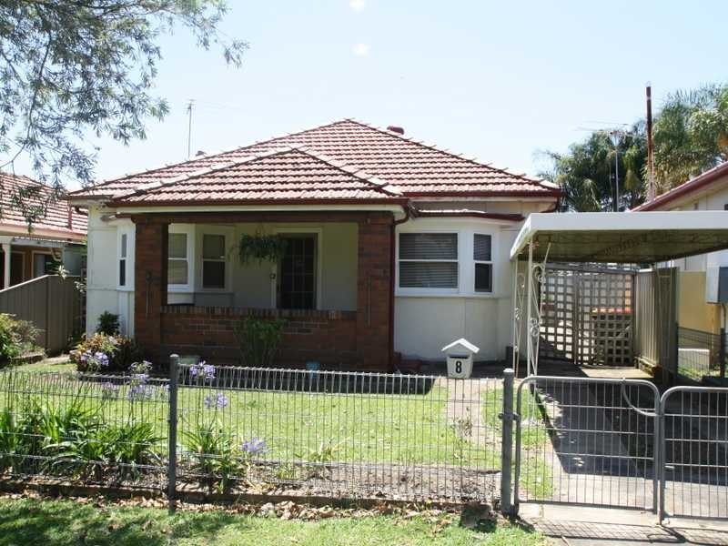 8 Kooreela Street, Kingsgrove NSW 2208