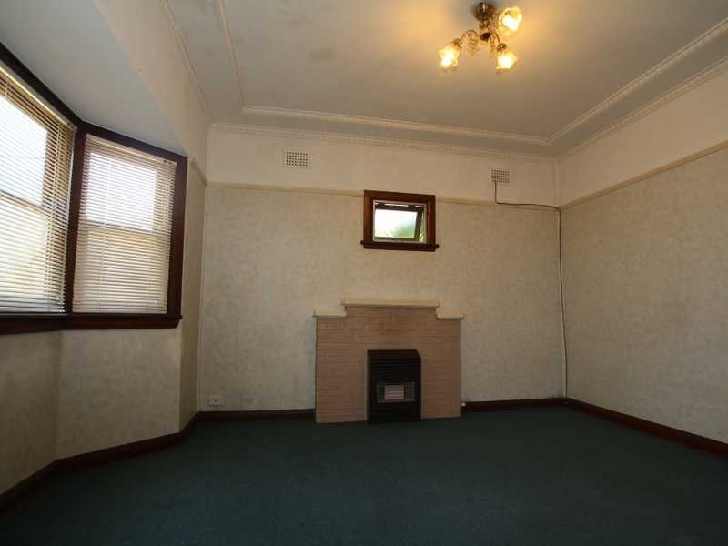 8 Kooreela Street, Kingsgrove NSW 2208