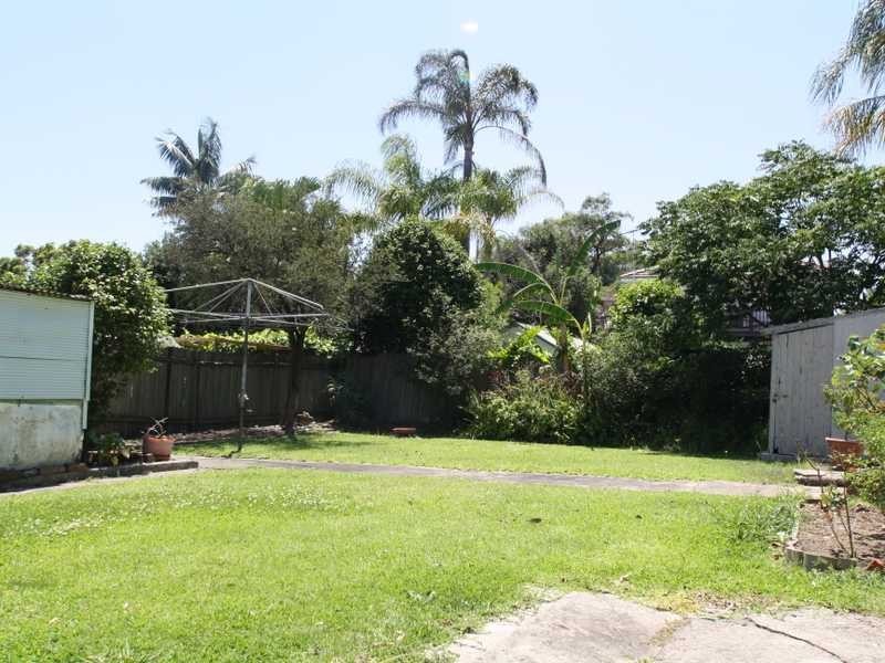 8 Kooreela Street, Kingsgrove NSW 2208