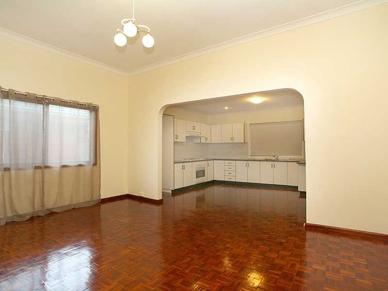 11 Rickard Street, Turrella NSW 2205