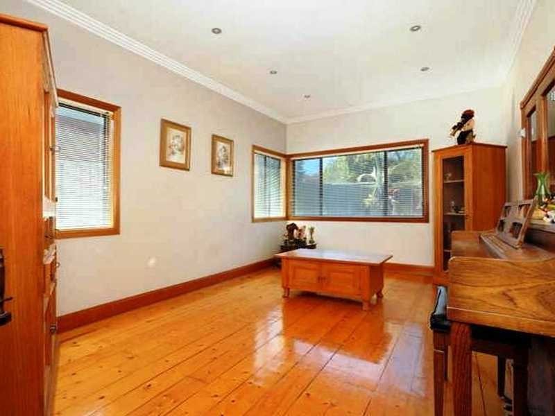 39 Unwin Street, Bexley NSW 2207