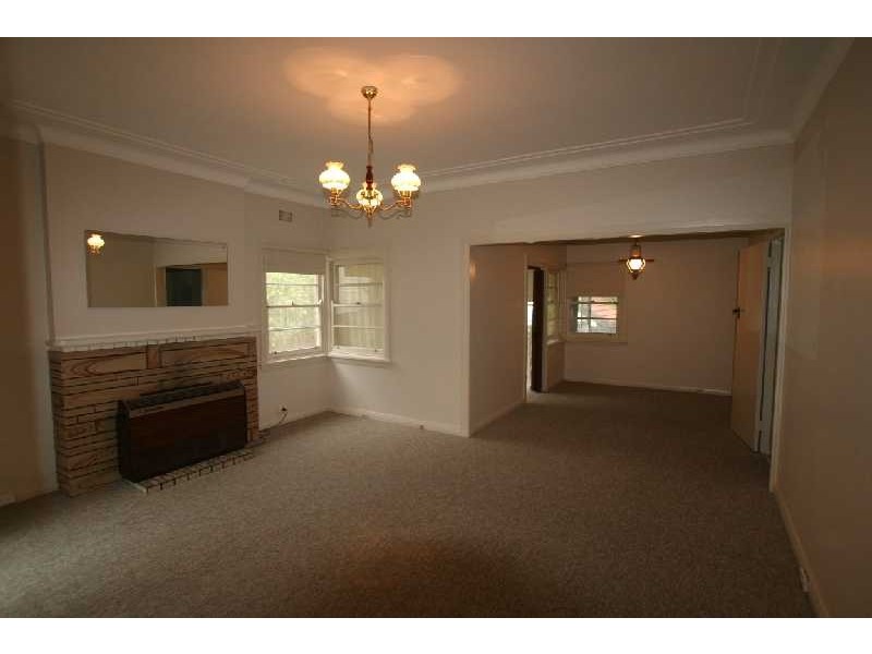 31 Hilton Avenue, Roselands NSW 2196