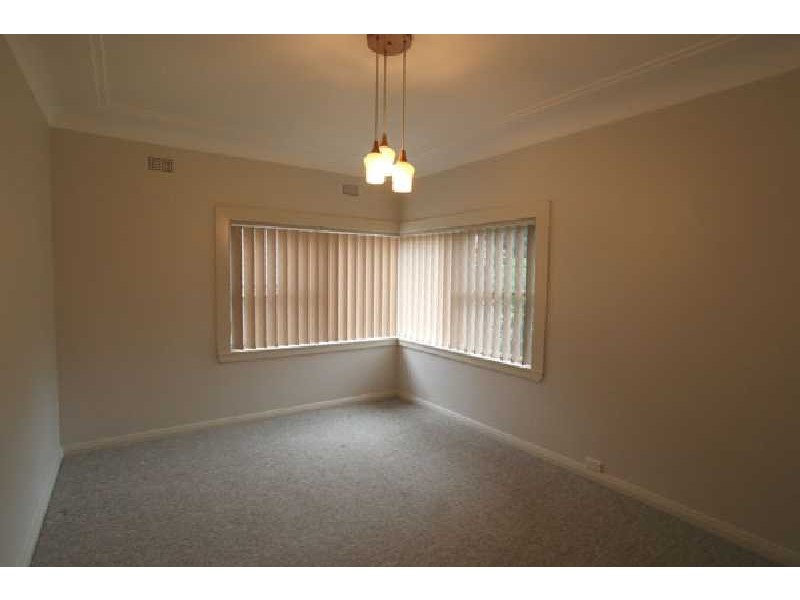 31 Hilton Avenue, Roselands NSW 2196