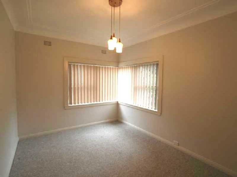 31 Hilton Avenue, Roselands NSW 2196