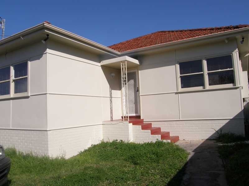 51 Chapel Street, Roselands NSW 2196