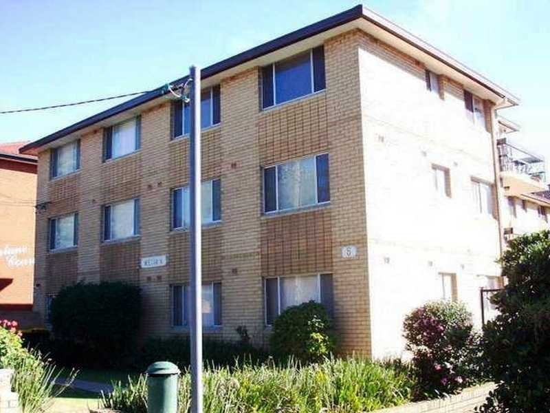 5 St Albans Road, Kingsgrove NSW 2208