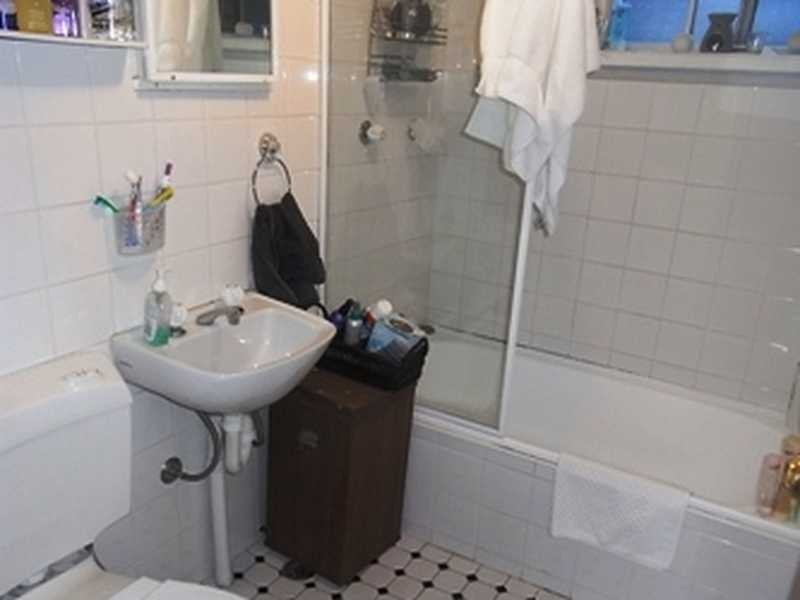 5 St Albans Road, Kingsgrove NSW 2208