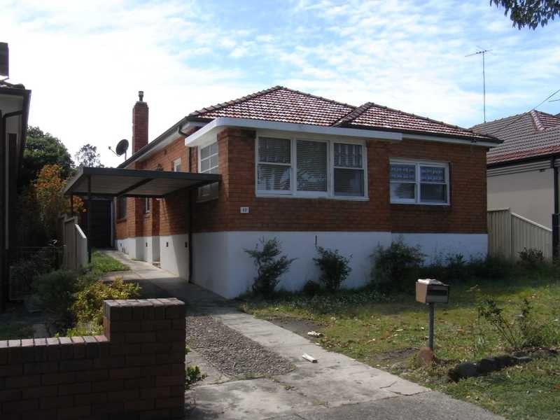 17 Carrisbrook Avenue, Bexley North NSW 2207