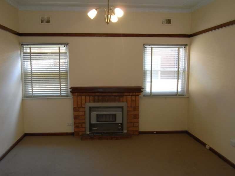 17 Carrisbrook Avenue, Bexley North NSW 2207