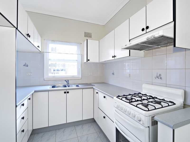 11 Lynesta Avenue, Bexley North NSW 2207