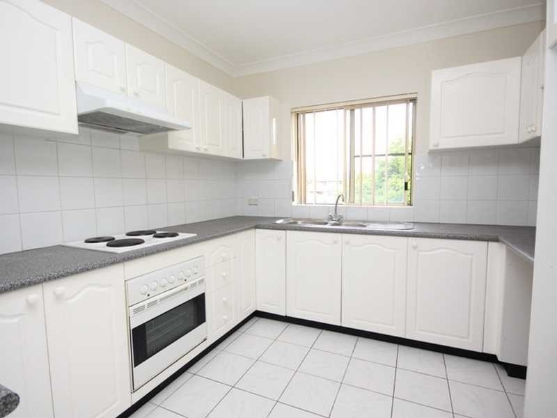 35-39 Hampden Street, Beverly Hills NSW 2209