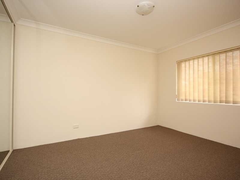 35-39 Hampden Street, Beverly Hills NSW 2209