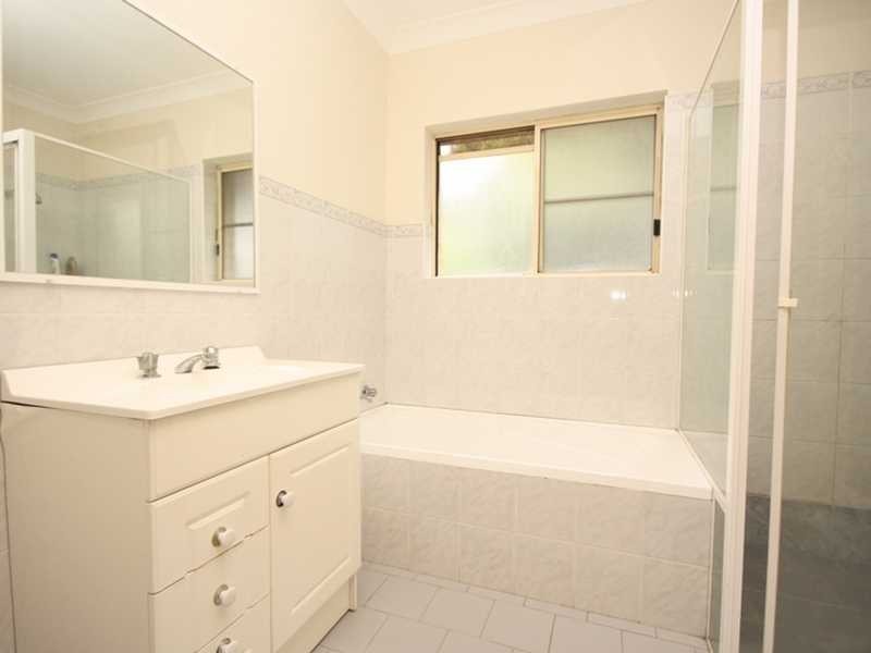 35-39 Hampden Street, Beverly Hills NSW 2209