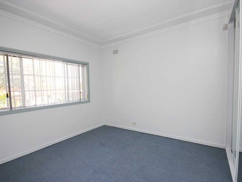 44 Rosemeath Avenue, Kingsgrove NSW 2208