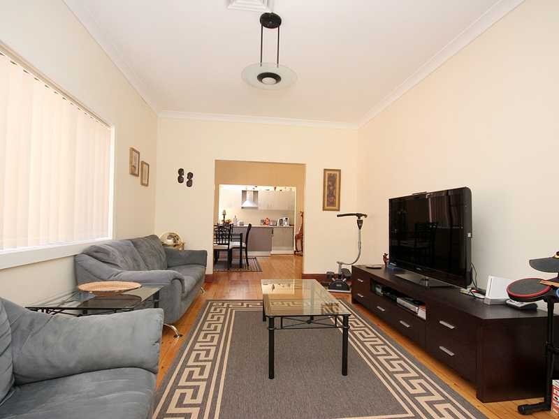 19 Belemba Avenue, Roselands NSW 2196