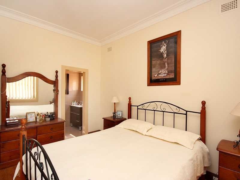 19 Belemba Avenue, Roselands NSW 2196