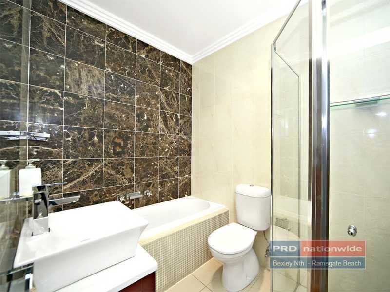 4a Westella Avenue, Roselands NSW 2196