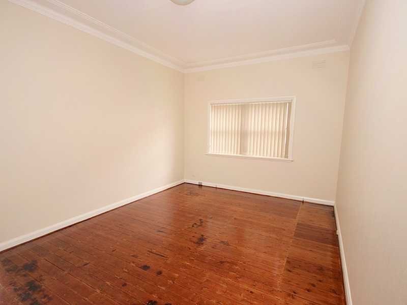 11 Potter Avenue, Earlwood NSW 2206