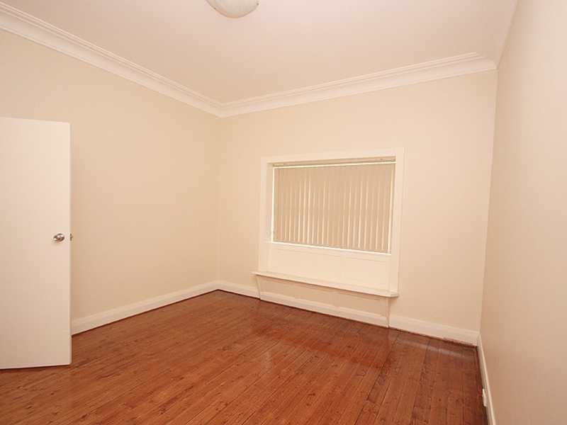 11 Potter Avenue, Earlwood NSW 2206