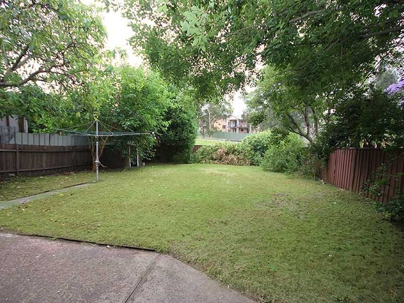 11 Potter Avenue, Earlwood NSW 2206