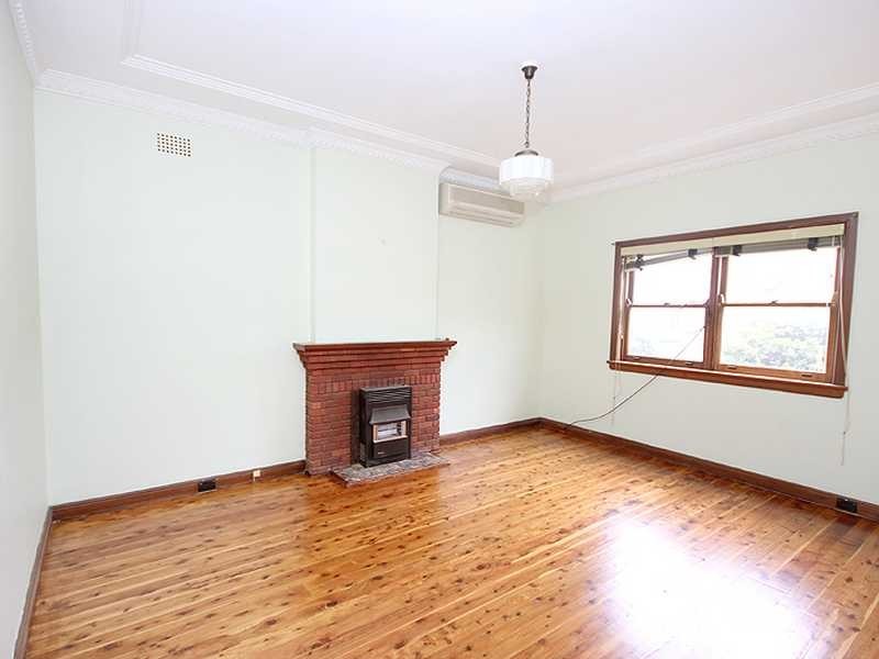 37 Bobodah Street, Kingsgrove NSW 2208