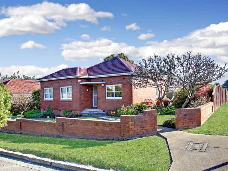 37 Bobodah Street, Kingsgrove NSW 2208